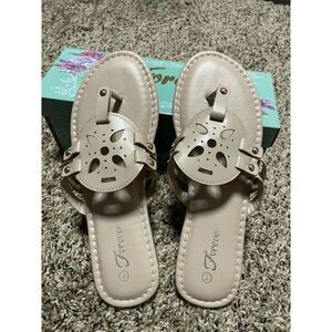 NIB Forever Cheerful-32 Nude Sandals‎ Women's Size 7